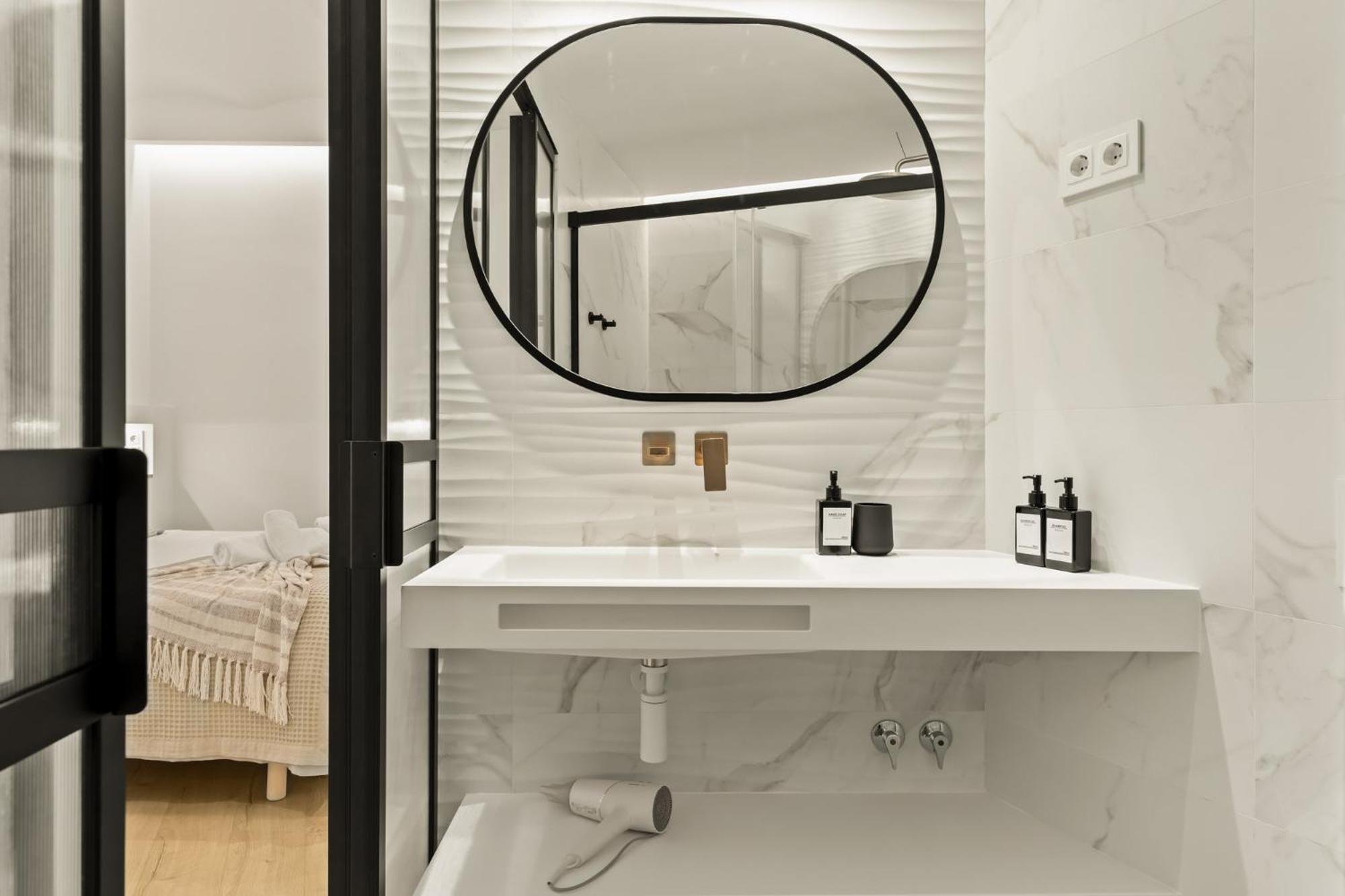 Appartement Modern & Stylish In *